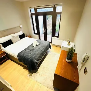 Ensuite Ii Great Location Close To Eye London