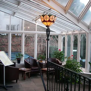 Knavesmire Manor And Leisure Hotel York